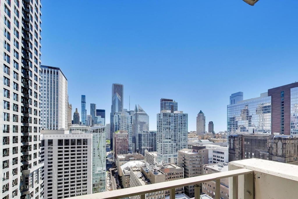 200 N Dearborn Street - Photo 12