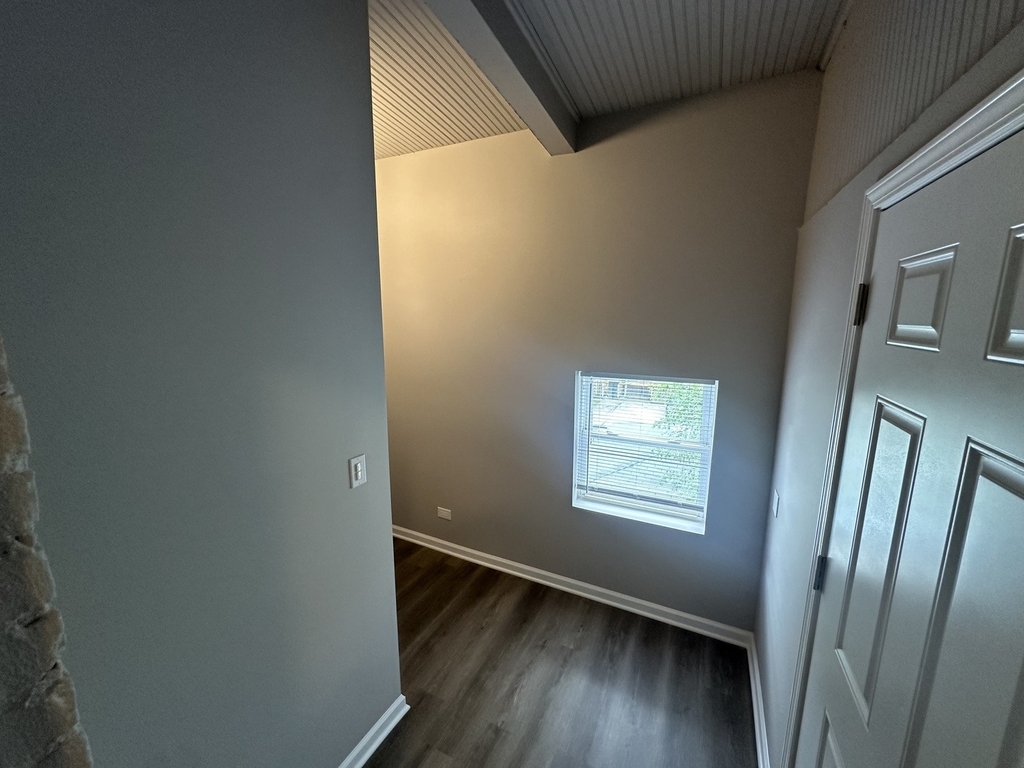 6426 S Ingleside Avenue - Photo 14