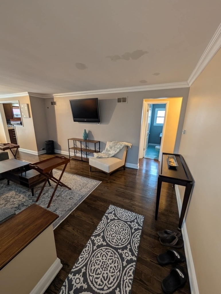 5151 Chase Avenue - Photo 2