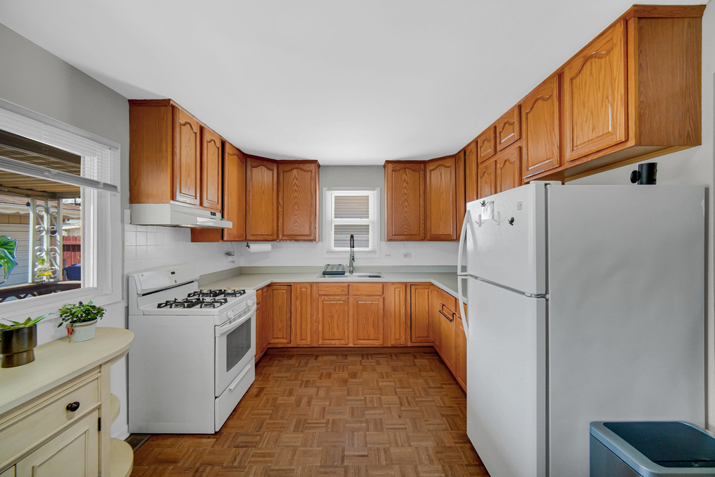 7305 W 75th Street - Photo 8