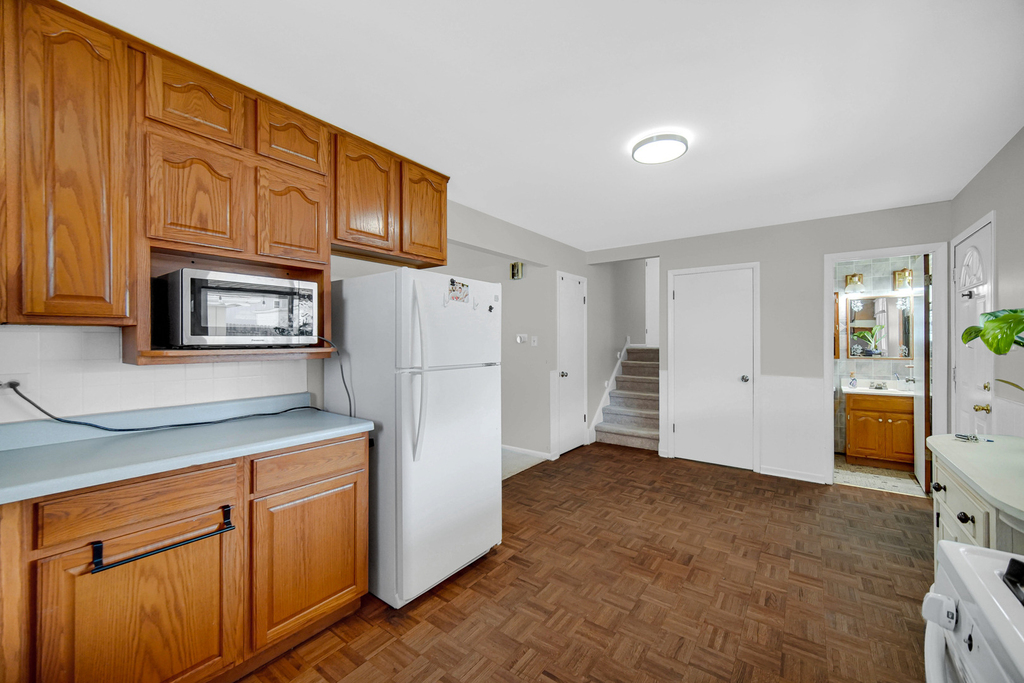 7305 W 75th Street - Photo 5