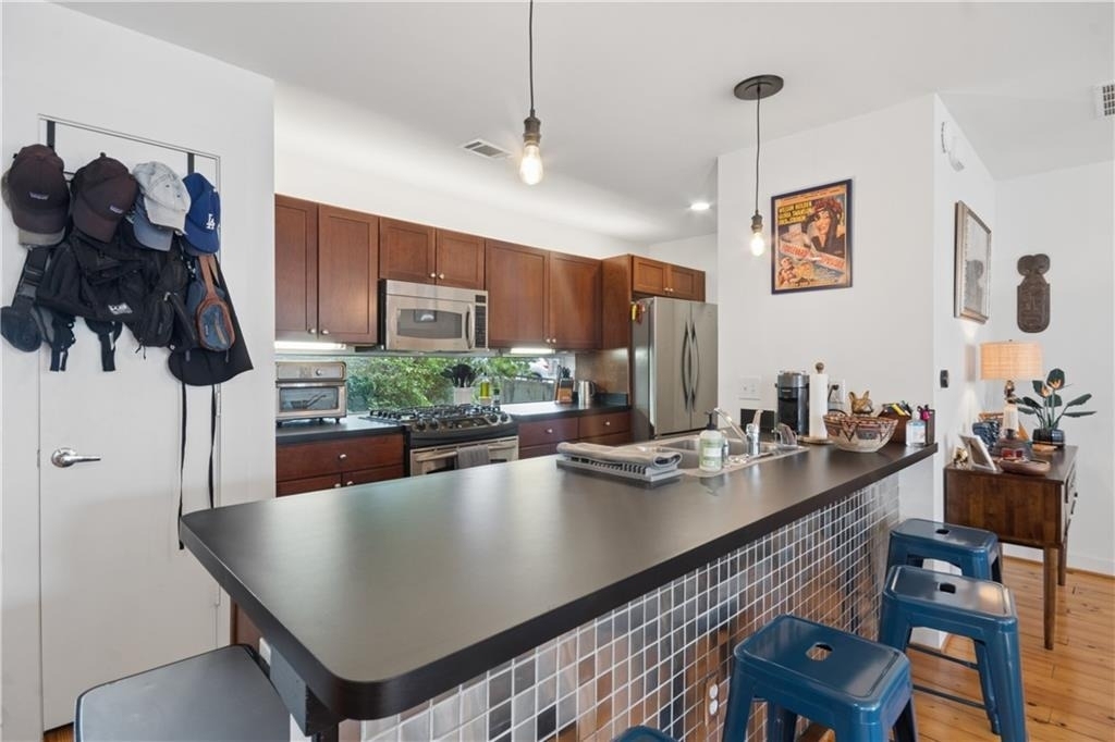 920 Memorial Drive Se - Photo 6