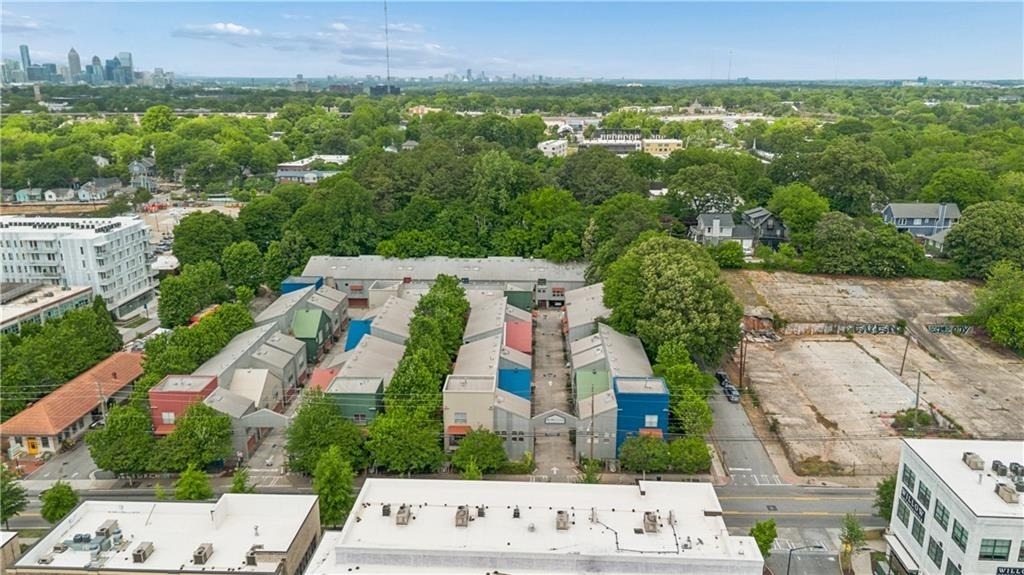 920 Memorial Drive Se - Photo 21