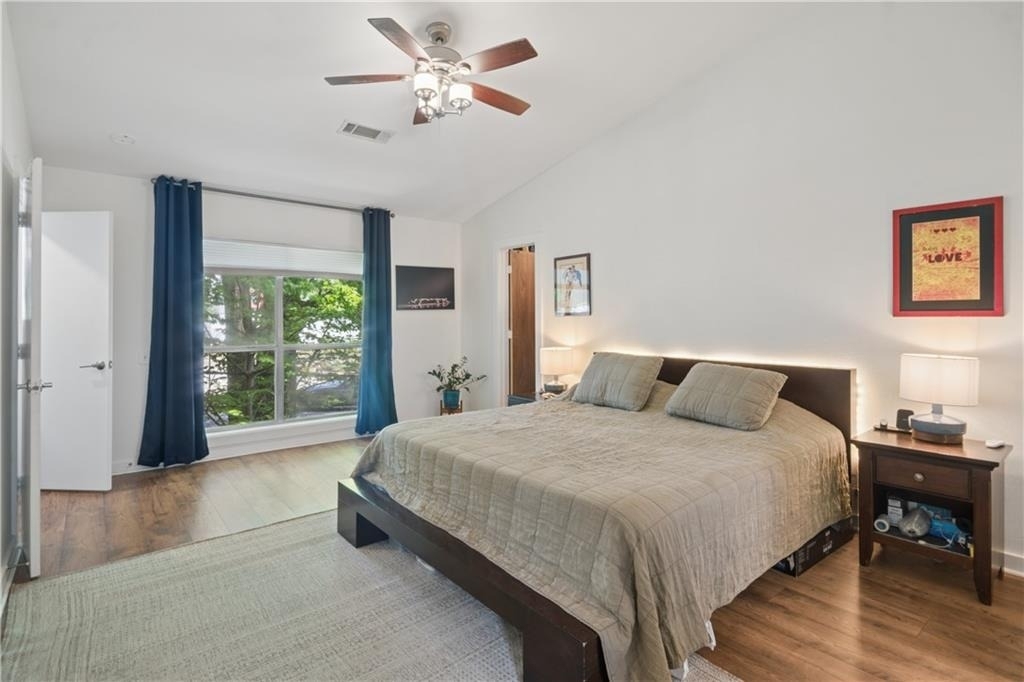 920 Memorial Drive Se - Photo 9