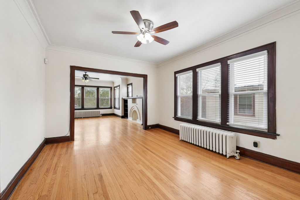 10226 S Charles Street - Photo 5