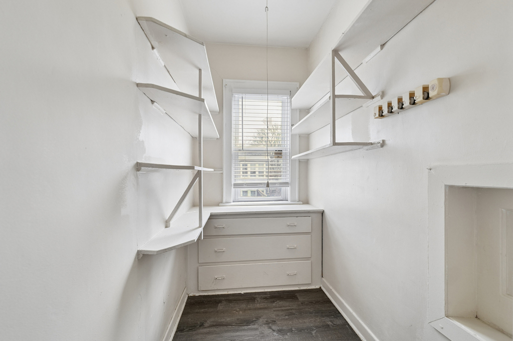 10226 S Charles Street - Photo 9