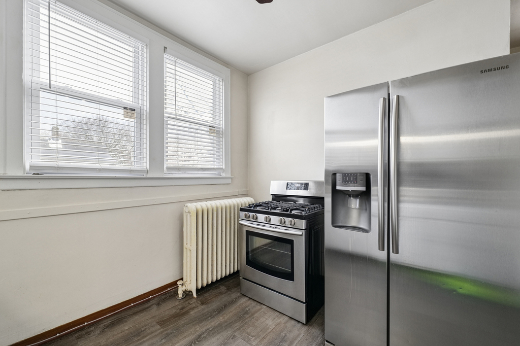 10226 S Charles Street - Photo 6