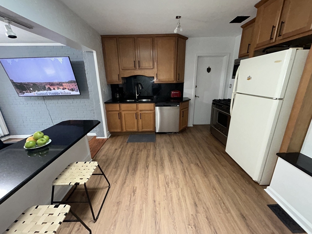 324 Harlem Avenue - Photo 7