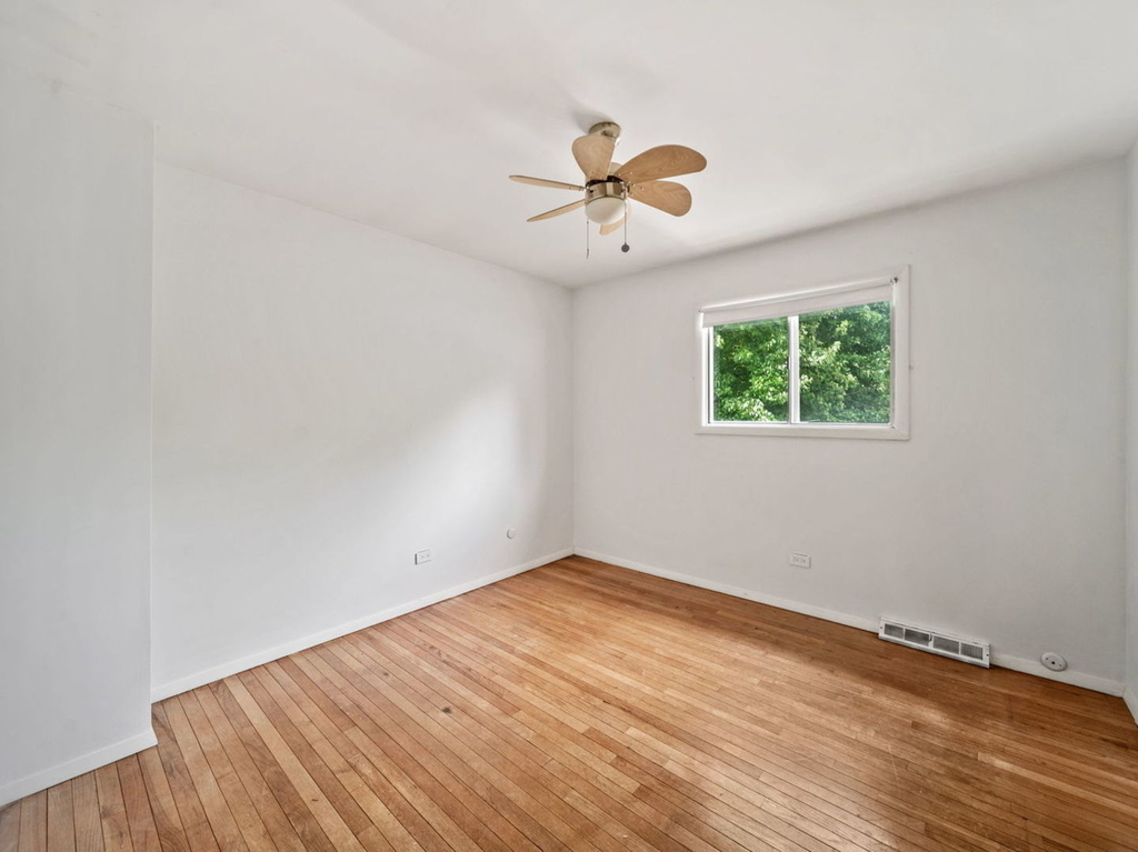 189 S Park Boulevard - Photo 8