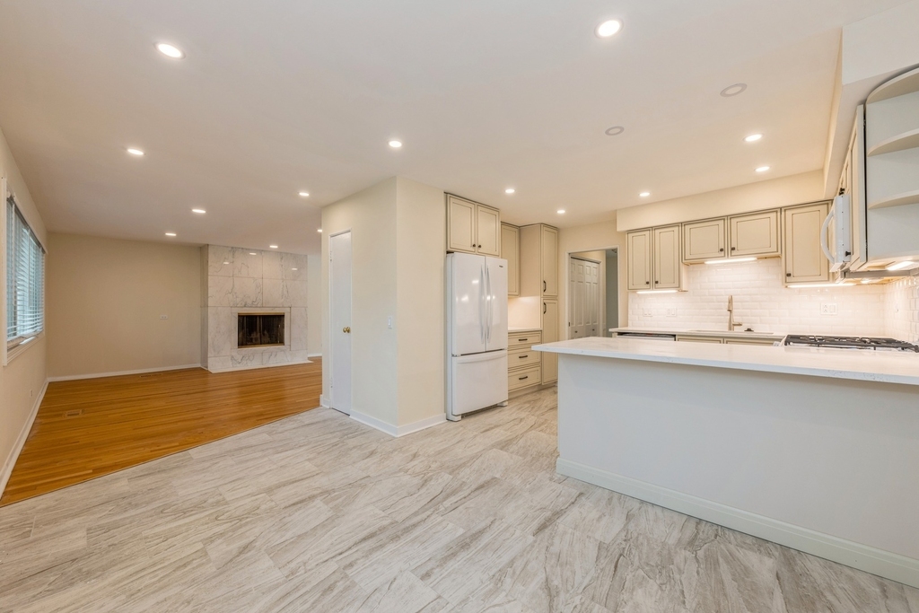400 Park Avenue - Photo 2