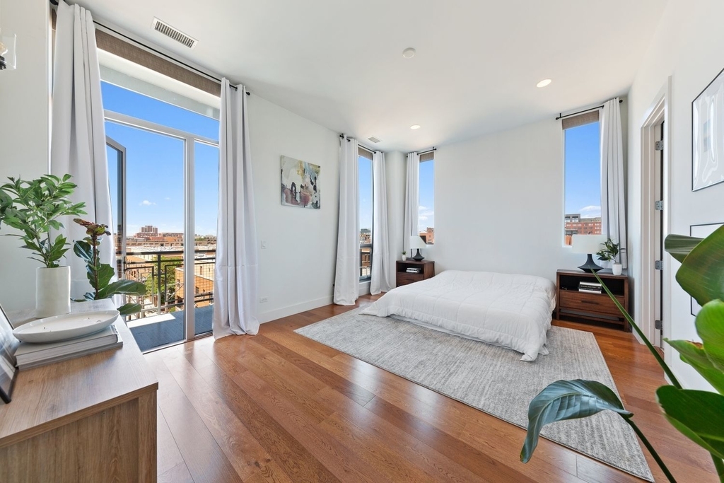 122 S Aberdeen Street - Photo 10