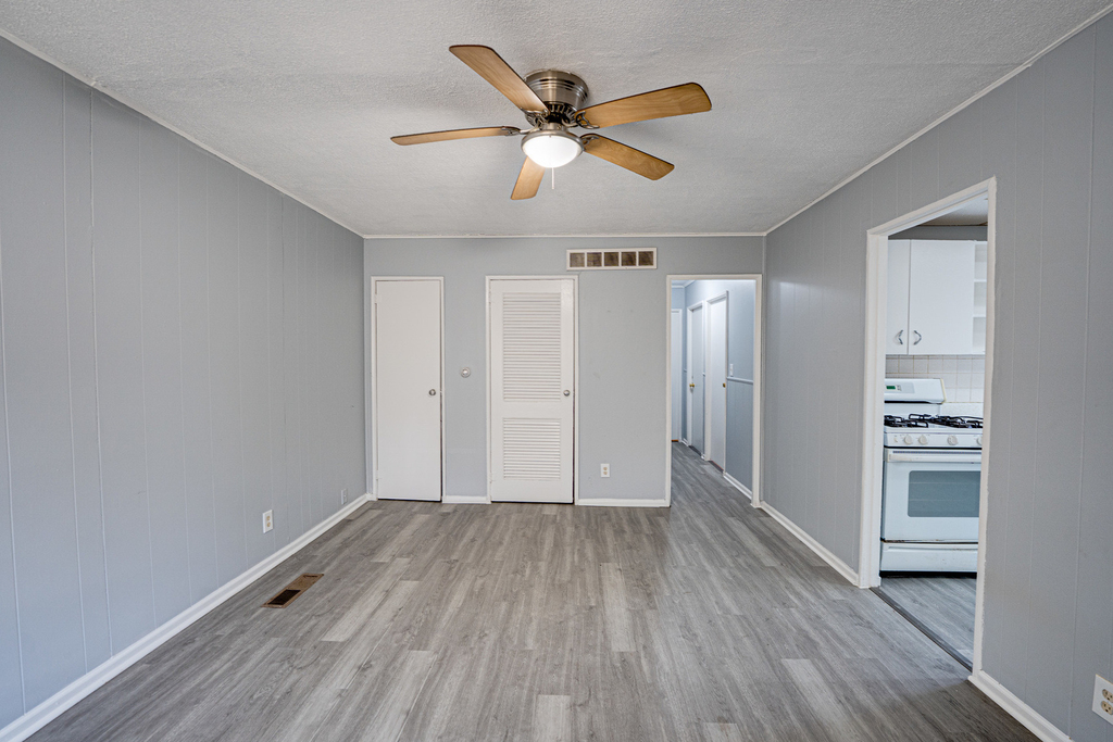 2019 Overdene Avenue - Photo 2