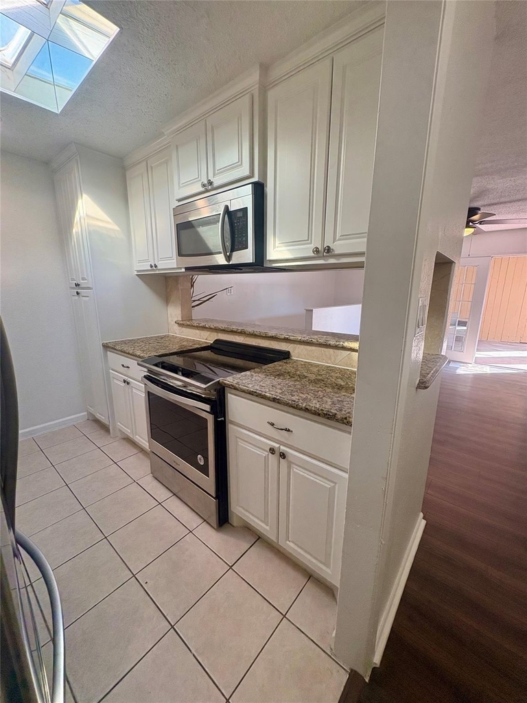 2744 Briarhurst Drive - Photo 5