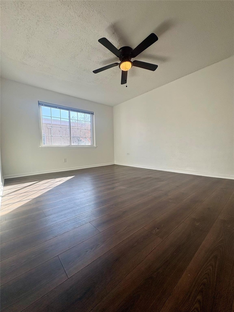 2744 Briarhurst Drive - Photo 11