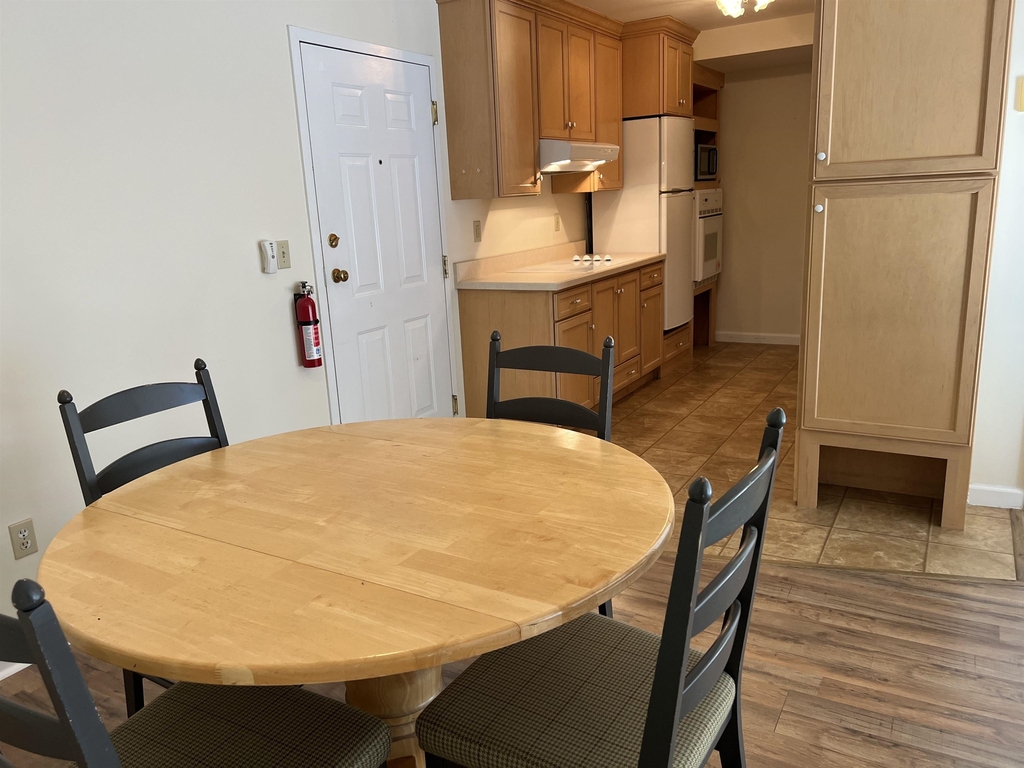 267 Hildred - Photo 7