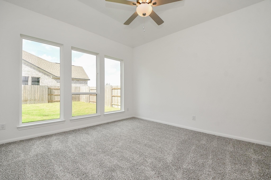 7207 Prairie Heights Drive - Photo 8