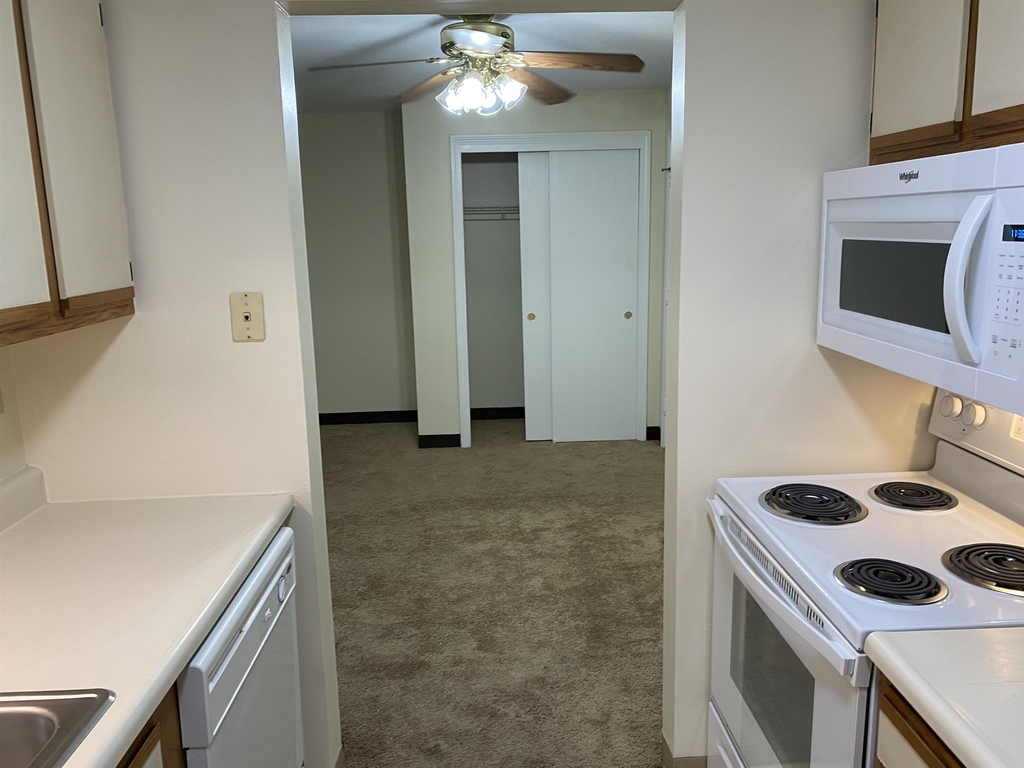 167 Eastern - Photo 20