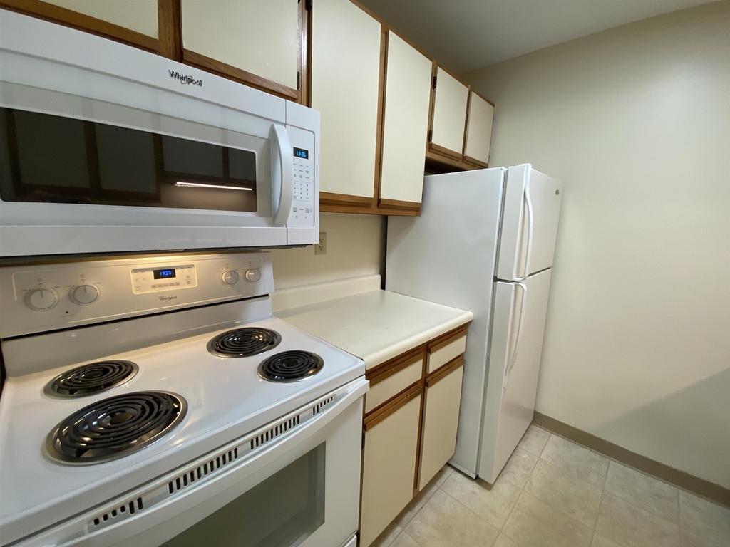 167 Eastern - Photo 18