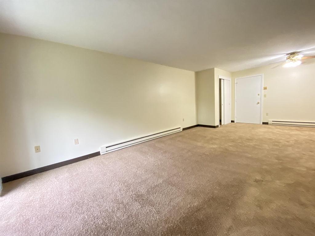 167 Eastern - Photo 16