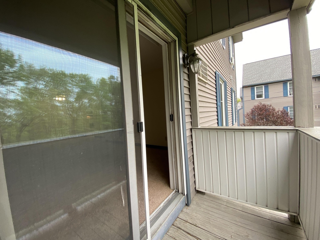 167 Eastern - Photo 15
