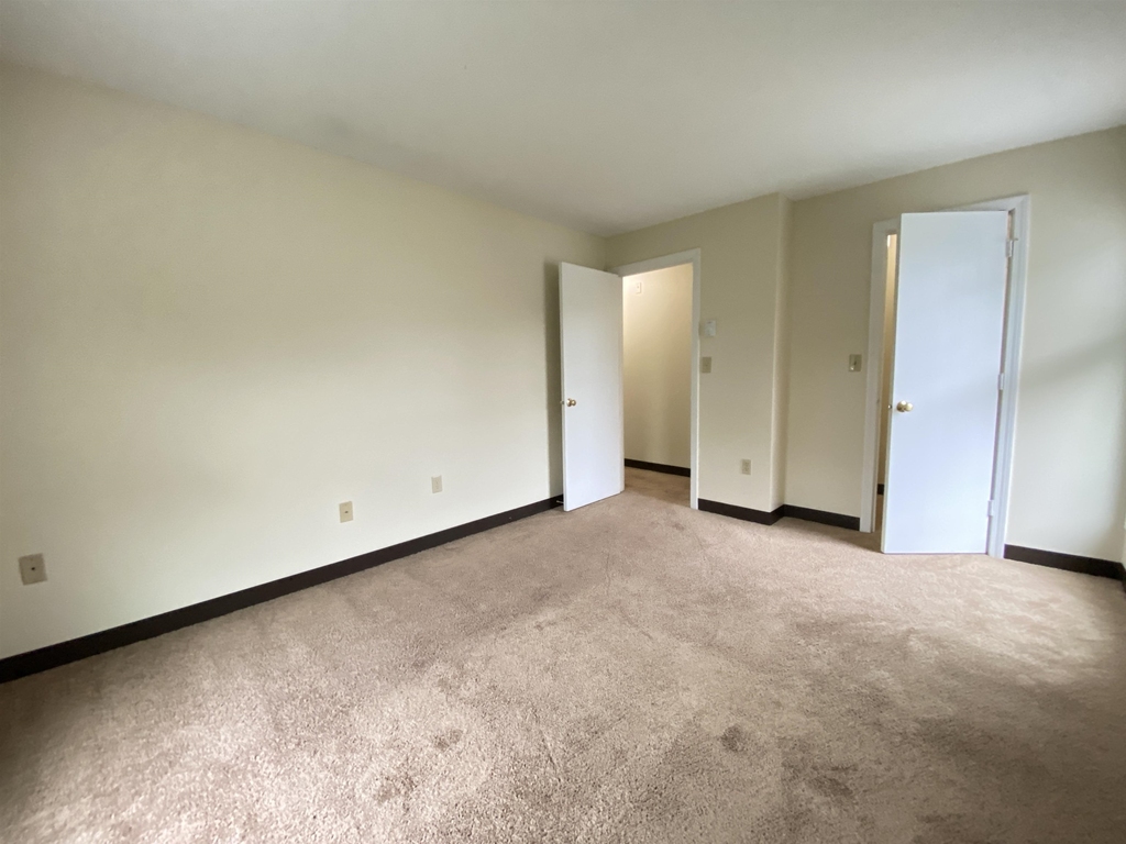 167 Eastern - Photo 30
