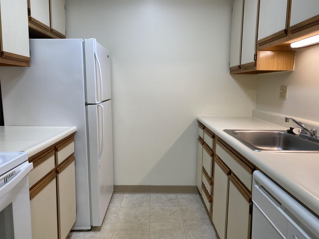 167 Eastern - Photo 21