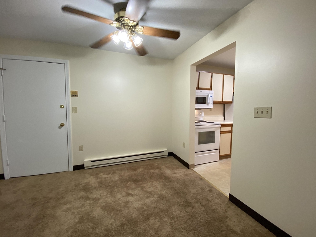 167 Eastern - Photo 17
