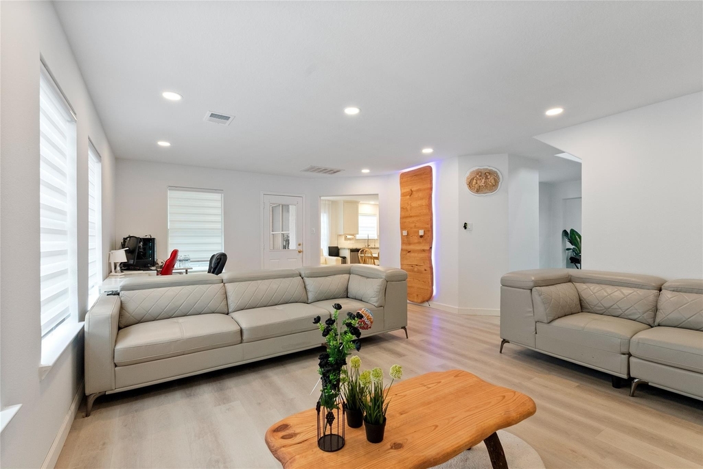 5902 Rye Creek Drive - Photo 2
