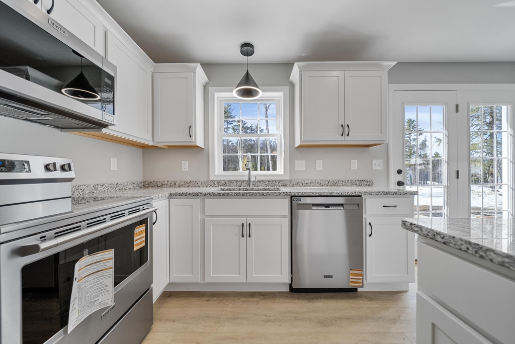 136 S Main - Photo 5