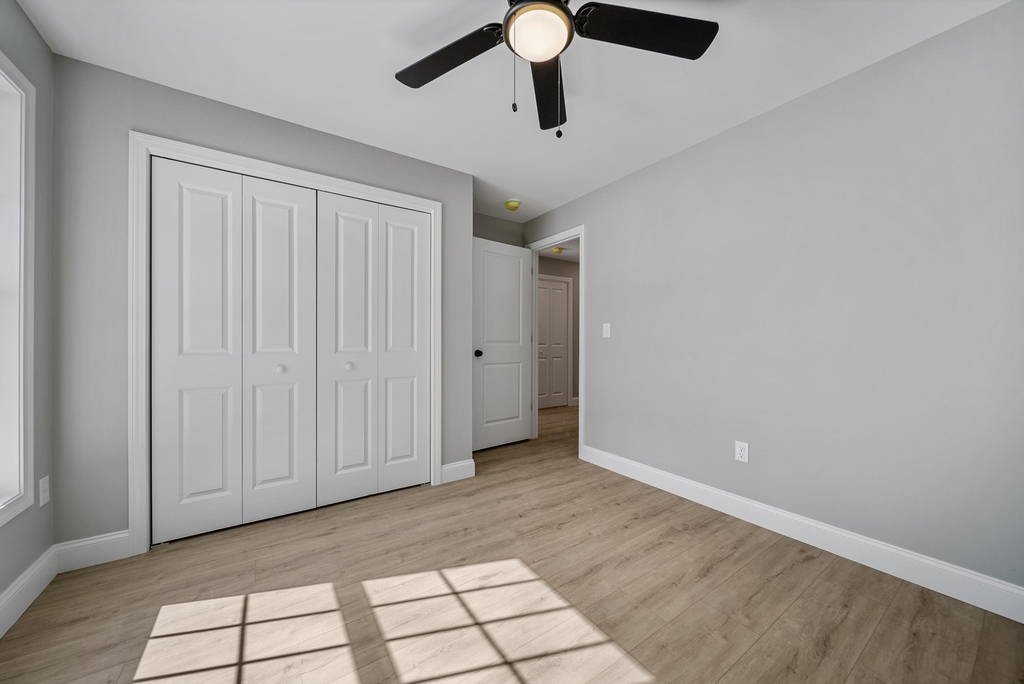 136 S Main - Photo 9