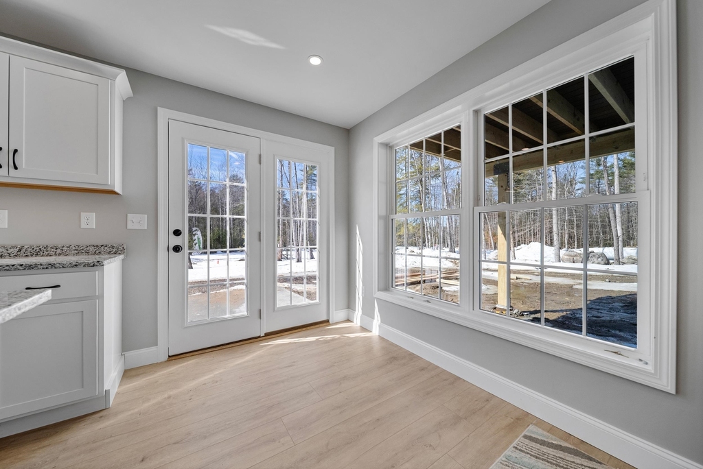 136 S Main - Photo 4