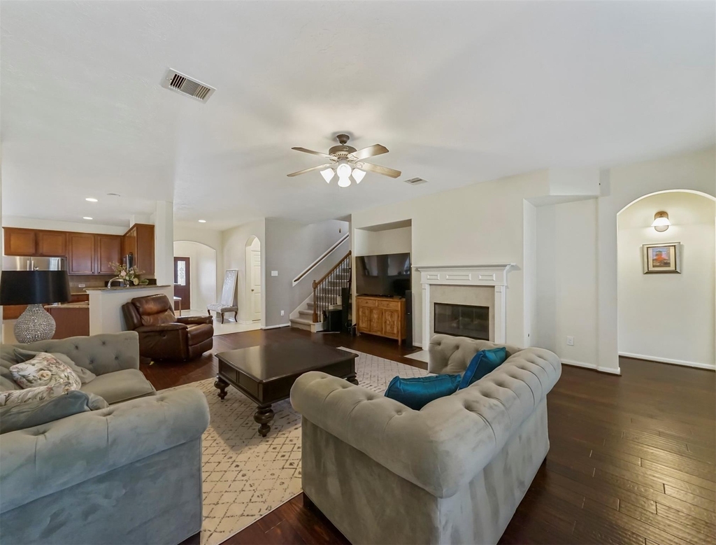 8214 Garrison Point Drive - Photo 11