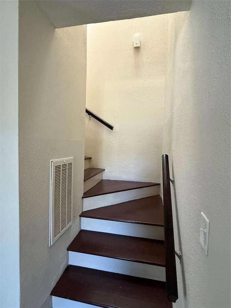 17202 Imperial Valley Drive - Photo 10