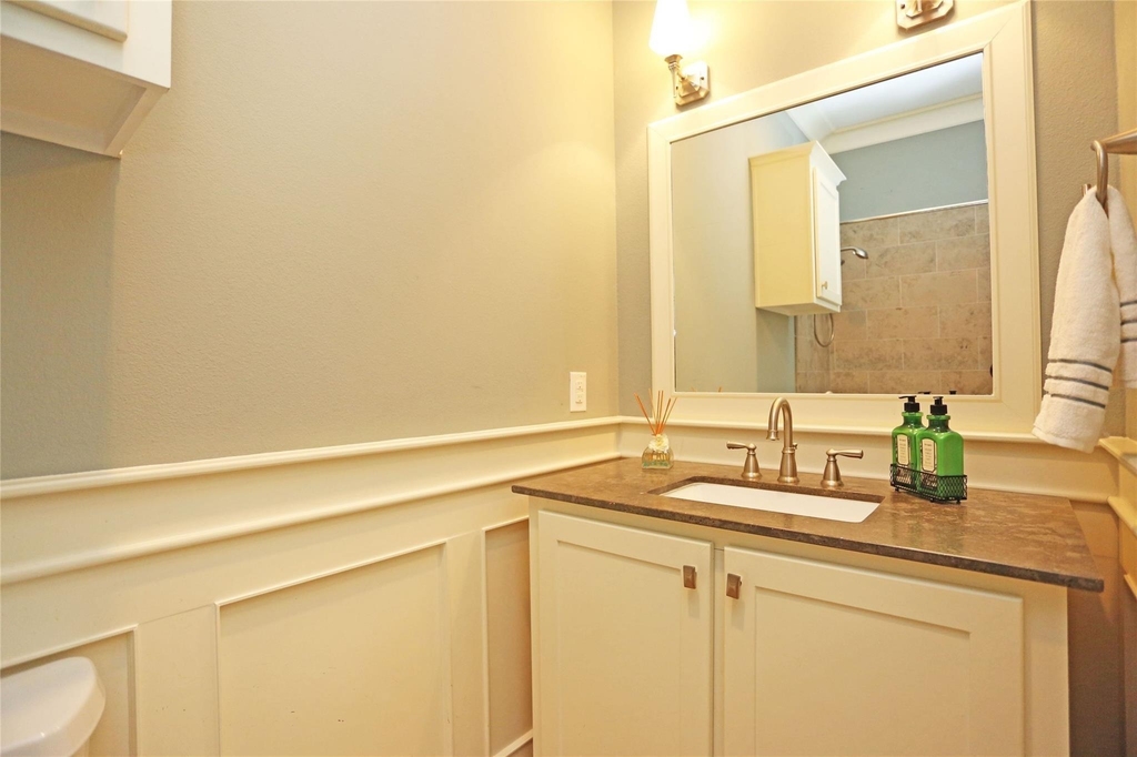 1611 Wakefield Drive - Photo 12