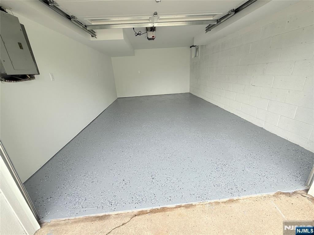 190 Madison - Photo 18
