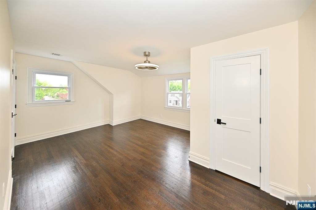 190 Madison - Photo 11