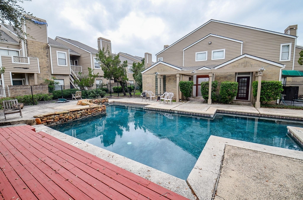 2710 Grants Lake Boulevard - Photo 1