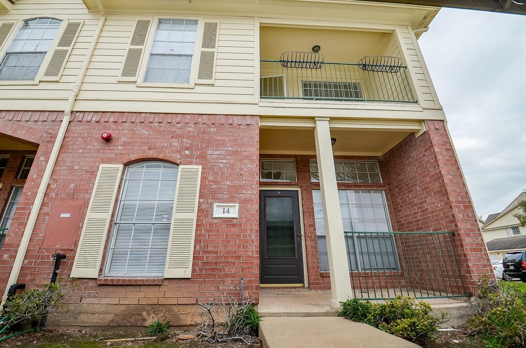 2710 Grants Lake Boulevard - Photo 3