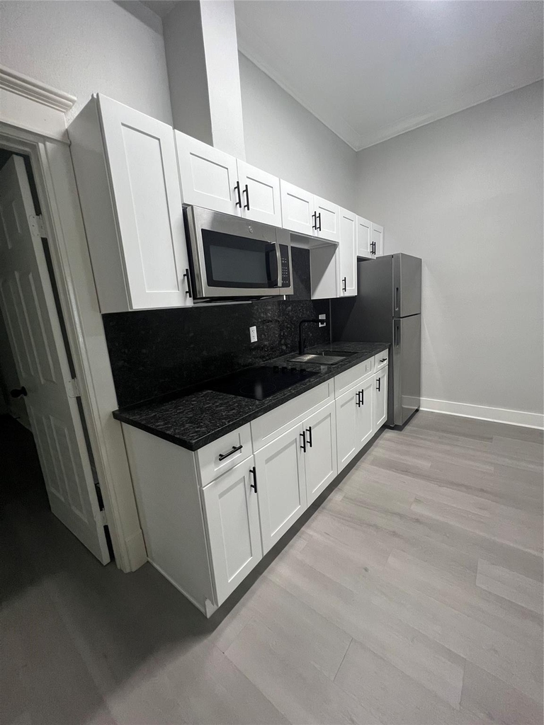 220 Redan Street - Photo 7