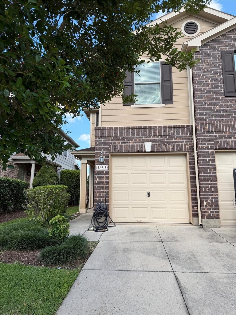 16010 Limestone Lake Drive - Photo 3