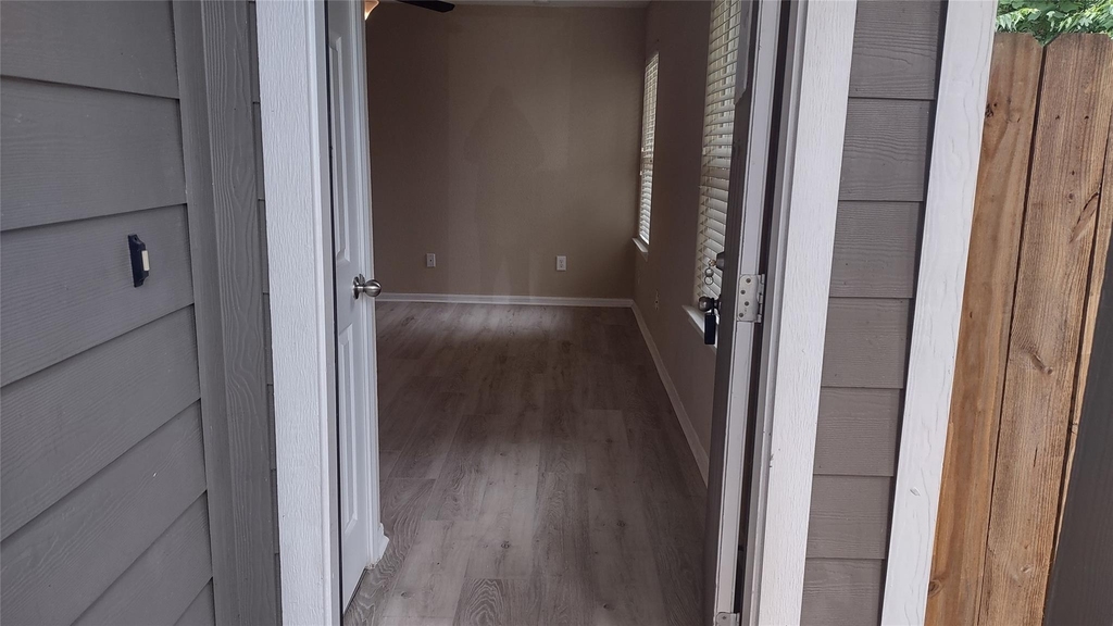 16800 Crestmont - Photo 3