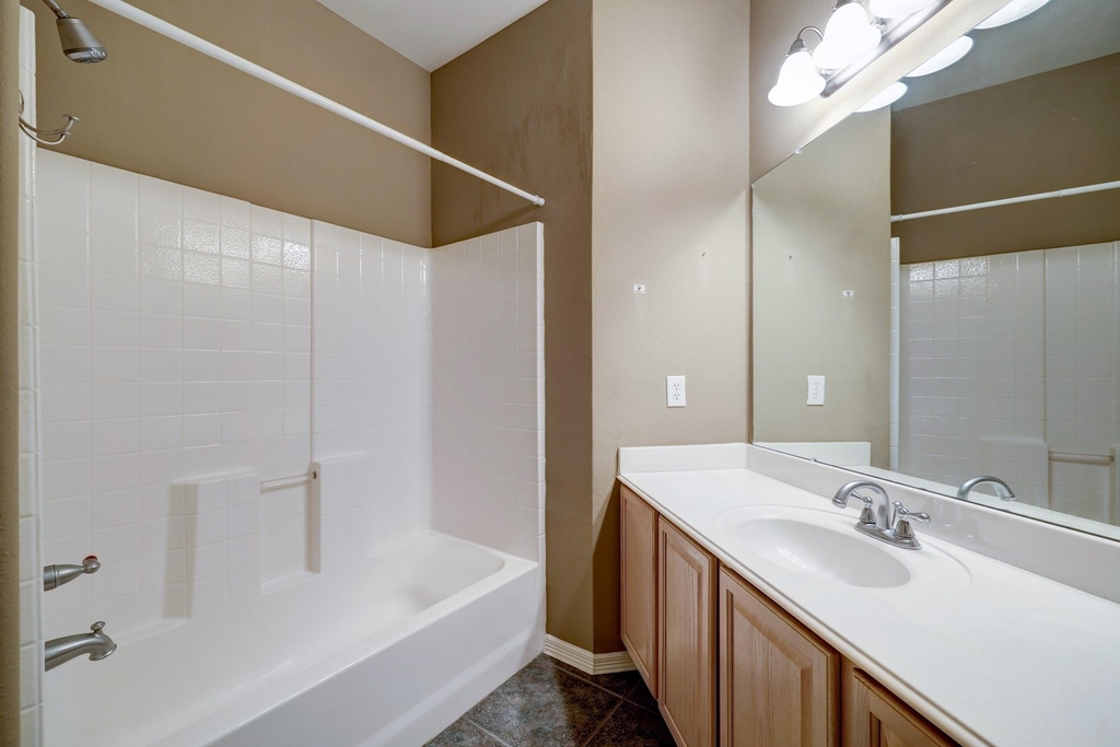 18618 Jaya Loch Court - Photo 14