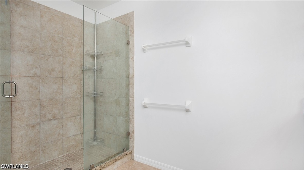 880 Hampton Circle - Photo 23