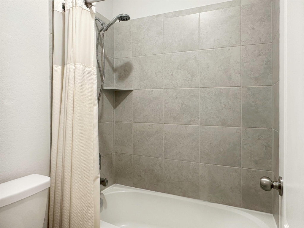 23610 Carducci Drive - Photo 31