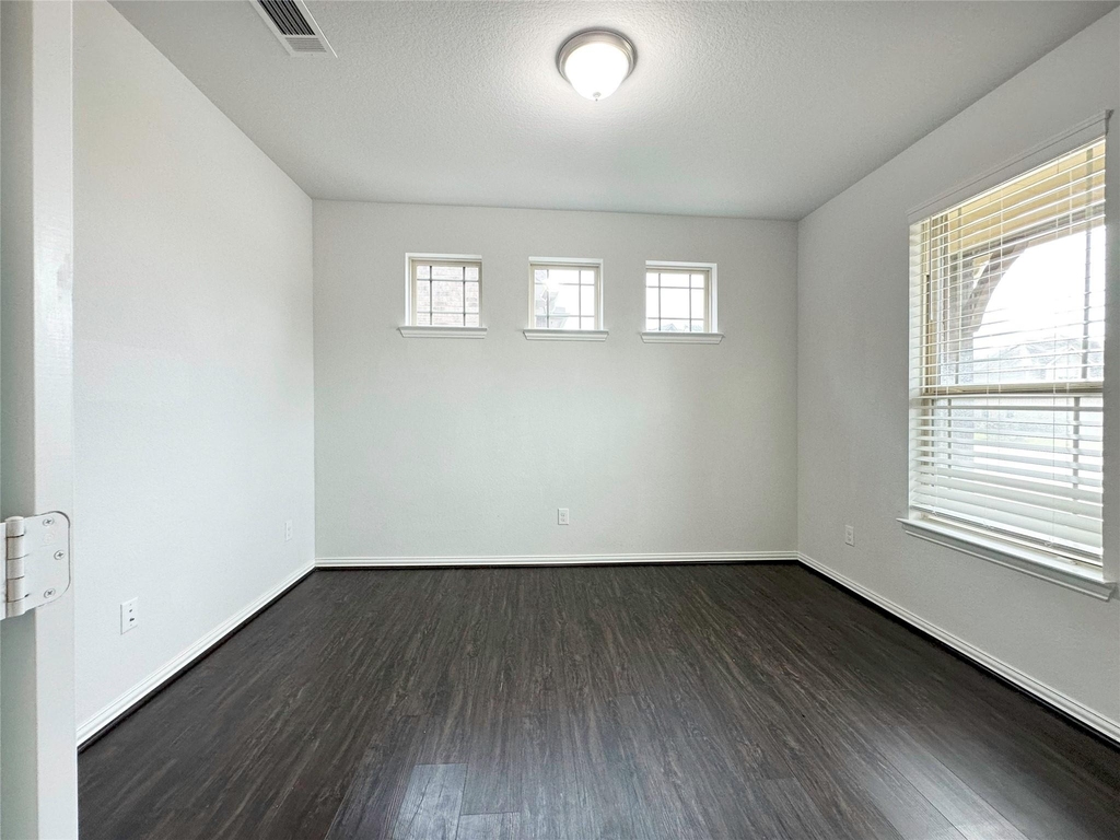 23610 Carducci Drive - Photo 4