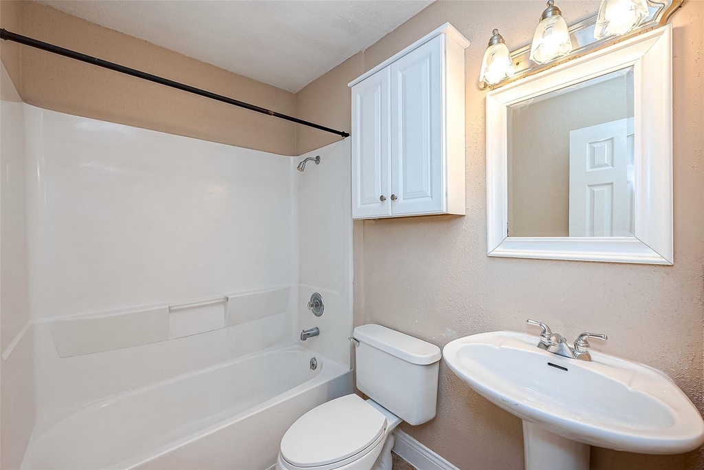 5023 Whispering Falls Drive - Photo 24