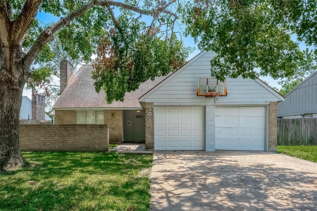 5023 Whispering Falls Drive - Photo 0
