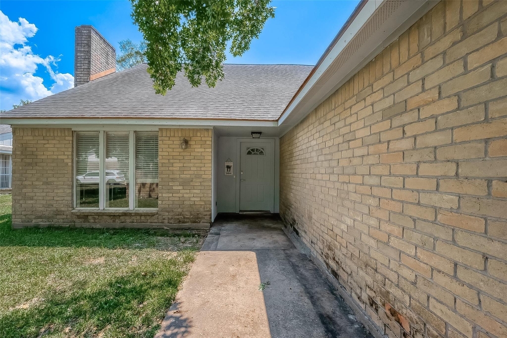 5023 Whispering Falls Drive - Photo 5