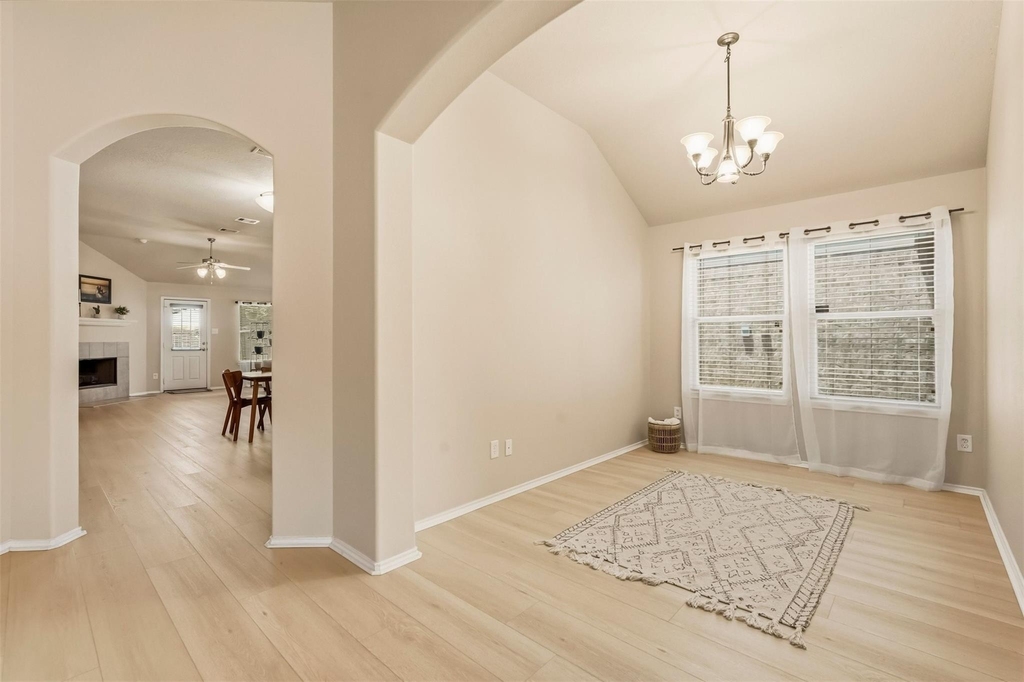 8022 Atwood Hills Lane - Photo 5