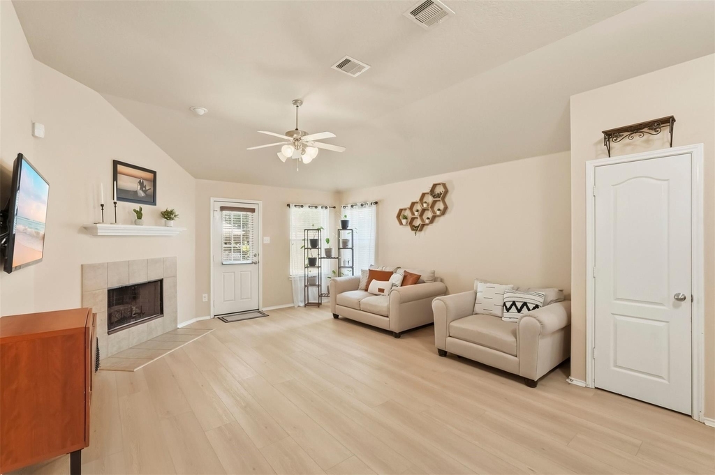 8022 Atwood Hills Lane - Photo 12